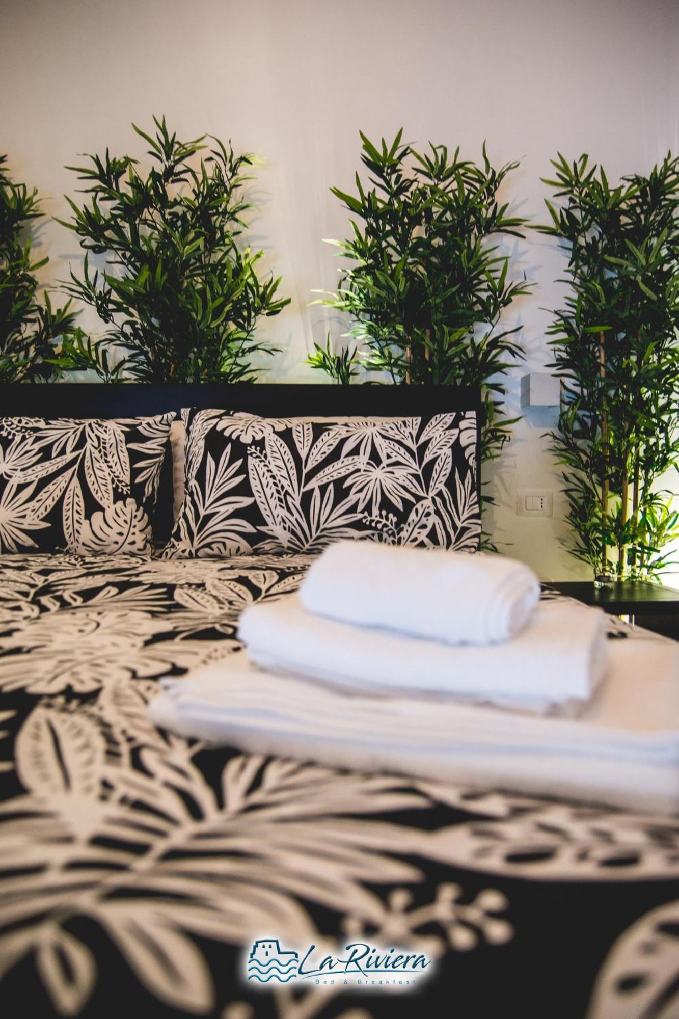 La Riviera Bed and Breakfast Scalea Buitenkant foto